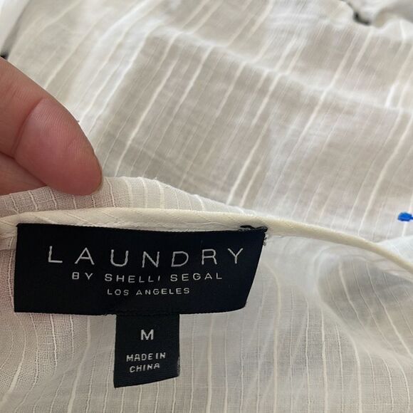 Laundry by Shelli Segal white and black boho blouse. So pretty! - Picture 5 of 5